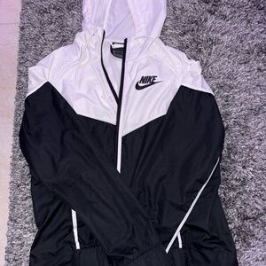 Nike windbreaker